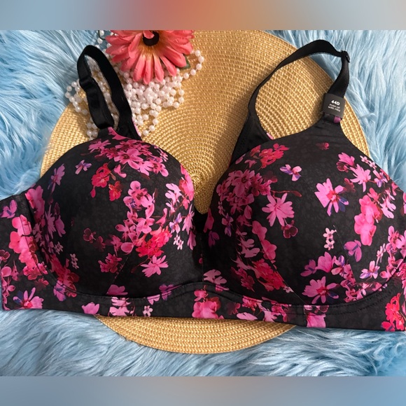 Torrid NWT Floral Black Pink Wireless Pushup Support Bra 44D - Picture 1 of 7
